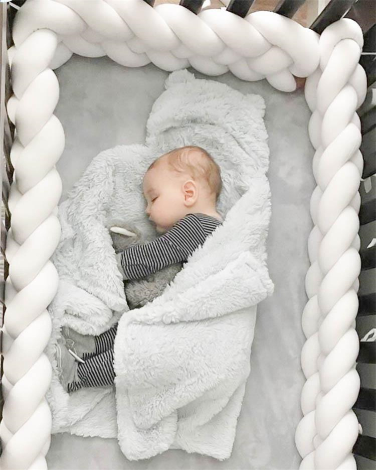 Baby Nursery Pillow - Защитный бортик-косичка для детской кроватки/манежа (2м,